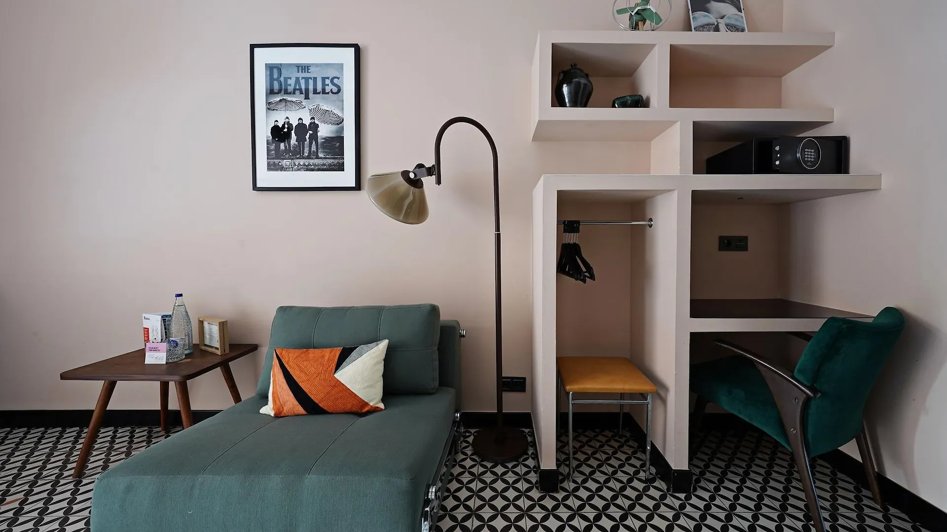 Numa Barcelona Roca Aparthotel