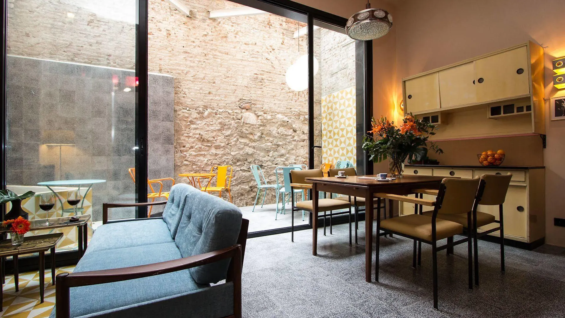 Numa Barcelona Roca Aparthotel