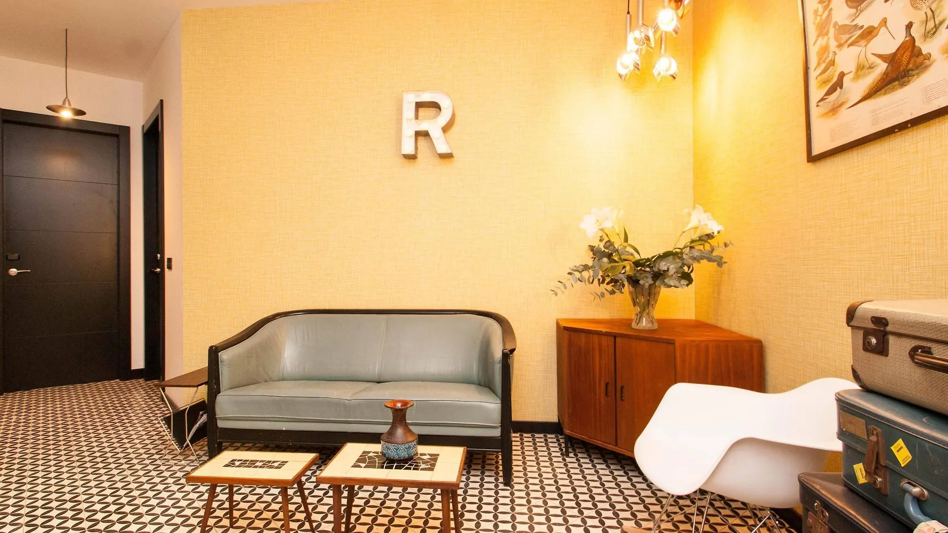 Numa Barcelona Roca Aparthotel